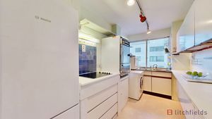 Kitchen no scaffold- click for photo gallery